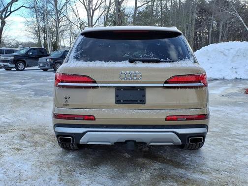 2025 Audi Q7 45 Premium
