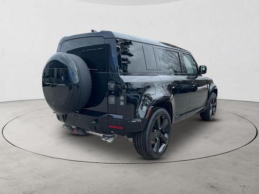 Santorini Black Metallic 2026 Land Rover Defender 110 V8