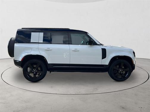 2025 Land Rover Defender 110 P400 X-Dynamic SE