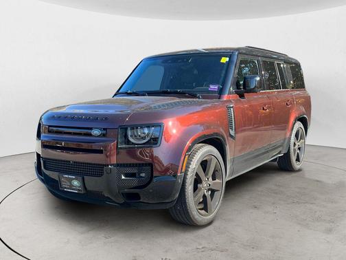 2024 Land Rover Defender 130 P400 X-Dynamic SE