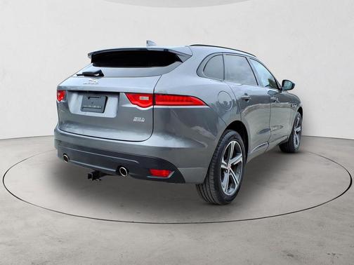 2017 Jaguar F-PACE 35t R-Sport