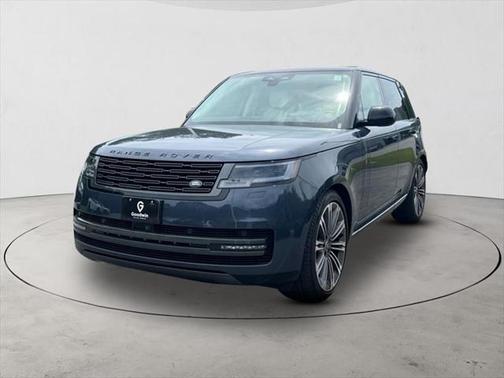 2024 Land Rover Range Rover P530 SE