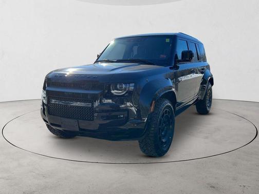 2026 Land Rover Defender 110 V8