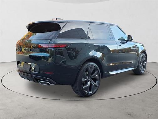 2025 Land Rover Range Rover Sport SE