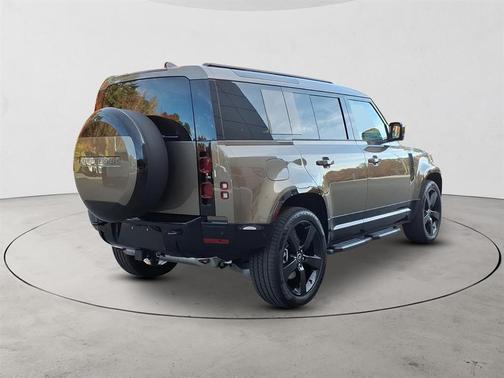 2025 Land Rover Defender 110 P400 X-Dynamic SE