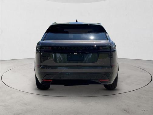 2026 Land Rover Range Rover Velar P400 Dynamic SE