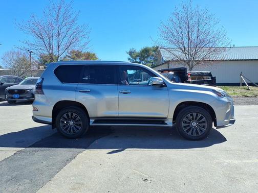 Atomic Silver 2023 Lexus GX 460 Premium