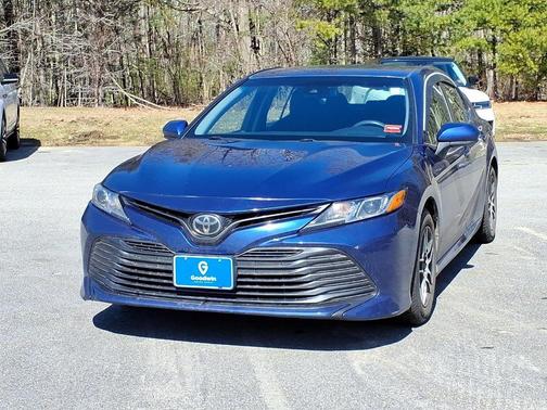 Blue 2018 Toyota Camry LE