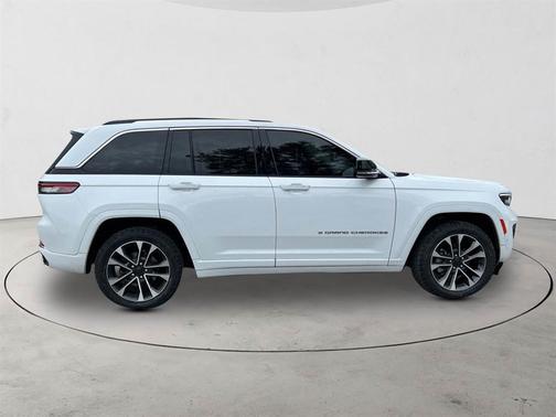 2023 Jeep Grand Cherokee Overland