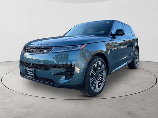 Giola Green Metallic 2026 Land Rover Range Rover Sport SE