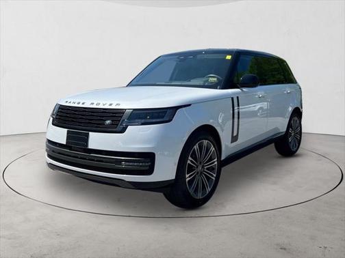 2025 Land Rover Range Rover P400 SE 7 Seat