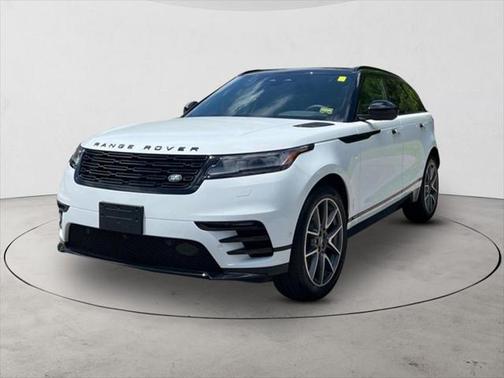 2026 Land Rover Range Rover Velar P250 SE R-Dynamic