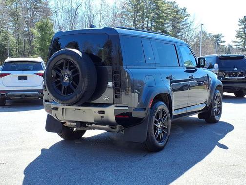 2022 Land Rover Defender 110 X-Dynamic SE