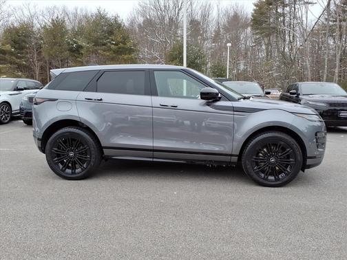 2026 Land Rover Range Rover Evoque Dynamic SE