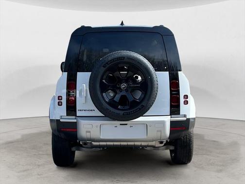 2025 Land Rover Defender 90 P300 S