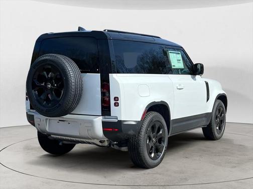 2025 Land Rover Defender 90 P300 S
