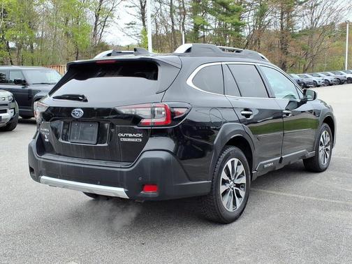 Crystal Black Silica 2023 Subaru Outback Touring XT