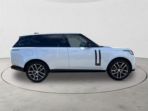2025 Land Rover Range Rover P400 SE