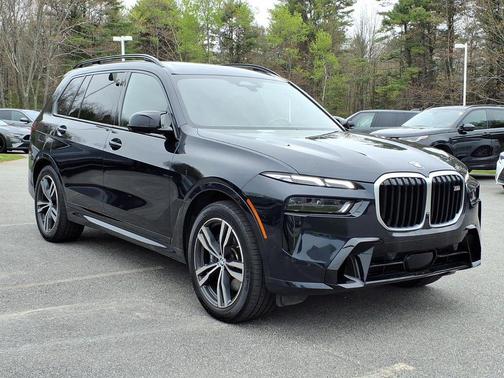 Carbon Black Metallic 2025 BMW X7 M60i