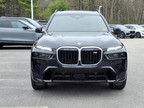 Carbon Black Metallic 2025 BMW X7 M60i