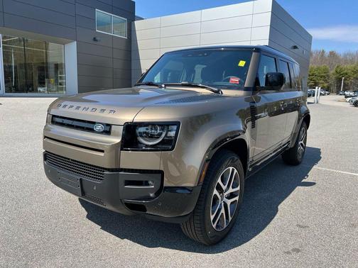 Stone 2026 Land Rover Defender P400 X-Dynamic SE