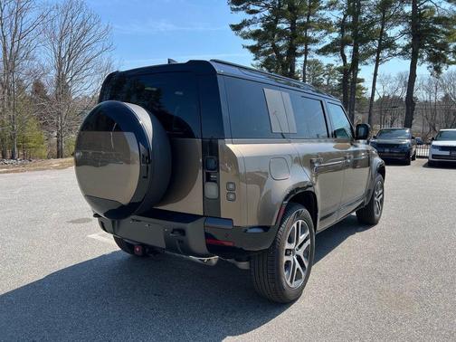 Stone 2026 Land Rover Defender P400 X-Dynamic SE