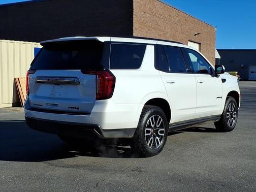 2024 GMC Yukon 4WD AT4