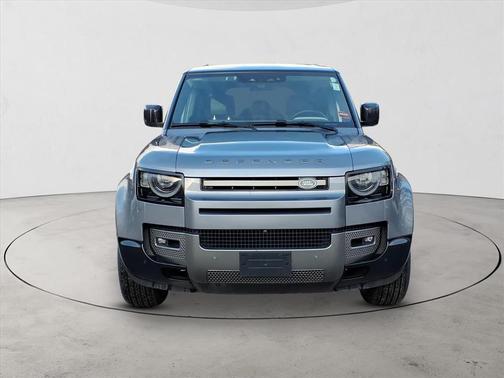 2024 Land Rover Defender 110 P400 X-Dynamic SE