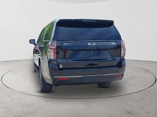 Black 2022 Chevrolet Suburban 4WD Z71