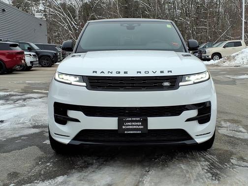 2026 Land Rover Range Rover Sport SE
