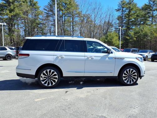 2023 Lincoln Navigator Reserve