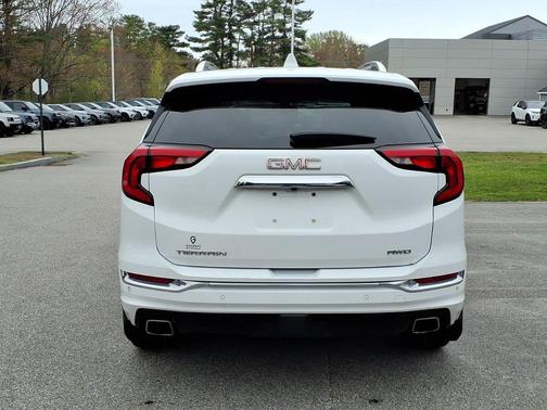 Summit White 2018 GMC Terrain Denali