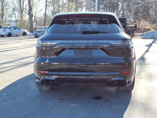 2021 Porsche Cayenne GTS