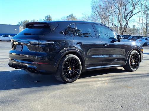 2021 Porsche Cayenne GTS