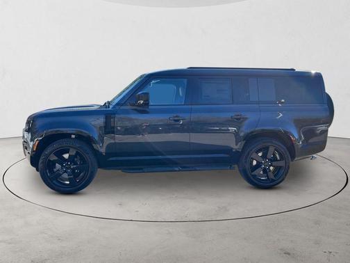 2026 Land Rover Defender V8