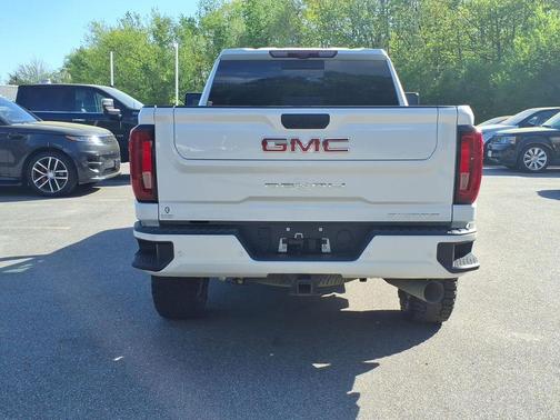 White Frost Tricoat 2021 GMC Sierra 3500 Denali