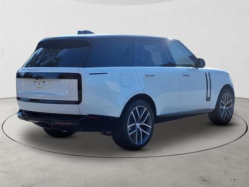 2025 Land Rover Range Rover P530 SE