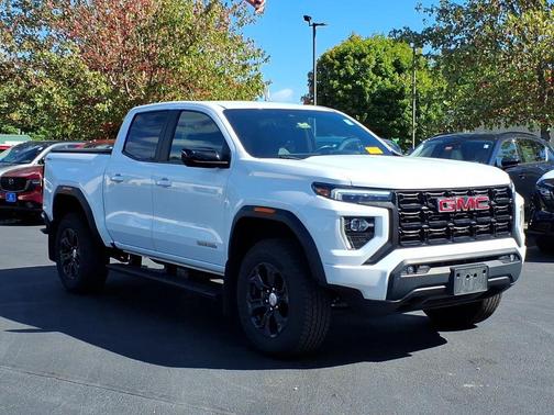 Summit White 2023 GMC Canyon Elevation