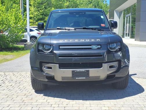 Carpathian Grey Premium Metallic 2024 Land Rover Defender 110 P400 X-Dynamic SE