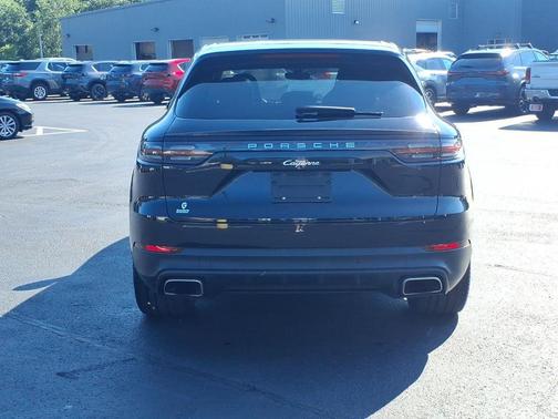 Black 2021 Porsche Cayenne Cayenne