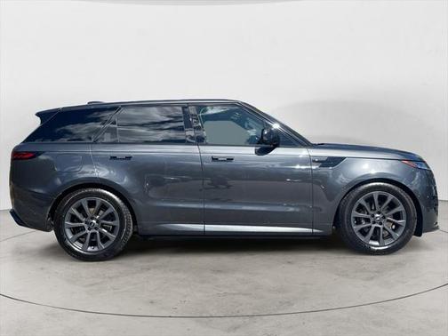 2023 Land Rover Range Rover Sport SE