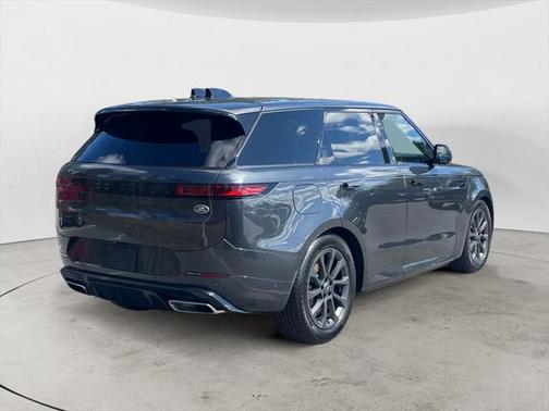 2023 Land Rover Range Rover Sport SE