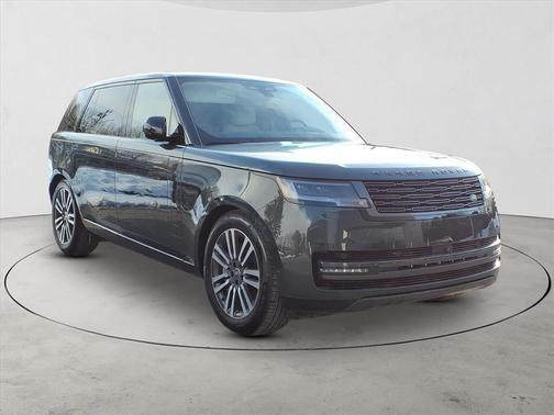 2025 Land Rover Range Rover P530 SE 7 Seat