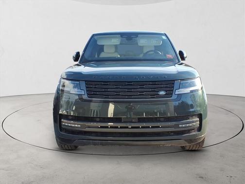2025 Land Rover Range Rover P530 SE 7 Seat