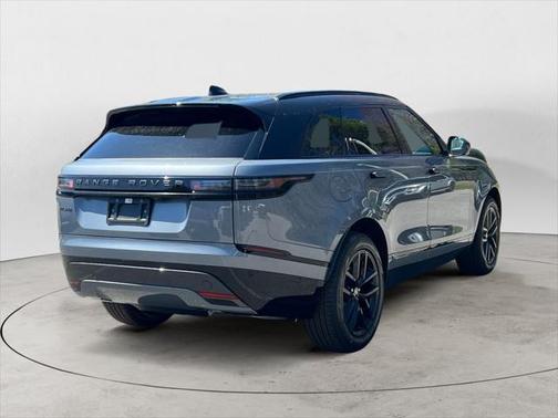 2026 Land Rover Range Rover Velar P250 SE R-Dynamic