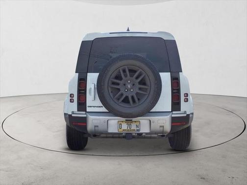 2024 Land Rover Defender 110 P300