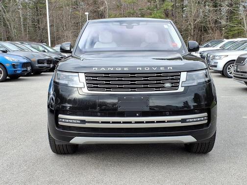 Santorini Black Metallic 2023 Land Rover Range Rover P530 SE