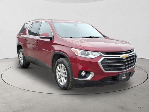 Cajun Red Tintcoat 2019 Chevrolet Traverse LT Cloth