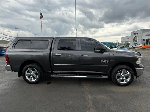 Granite Crystal Metallic Clearcoat 2016 RAM 1500 Big Horn