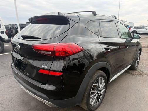 Black Noir Pearl 2020 Hyundai TUCSON SEL